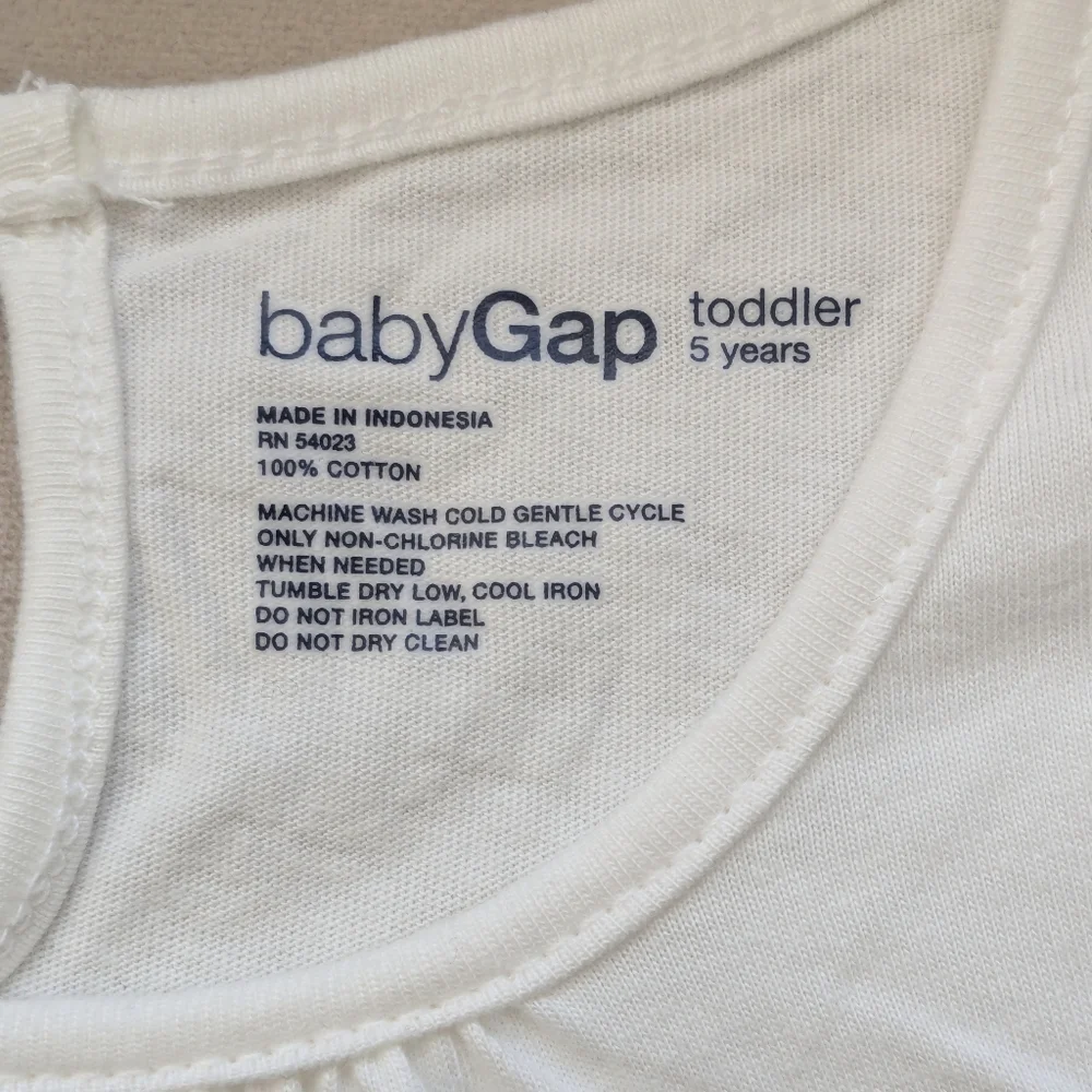 NWT GAP Puff Sleeve Ruffle Hem Top - size 5 yrs